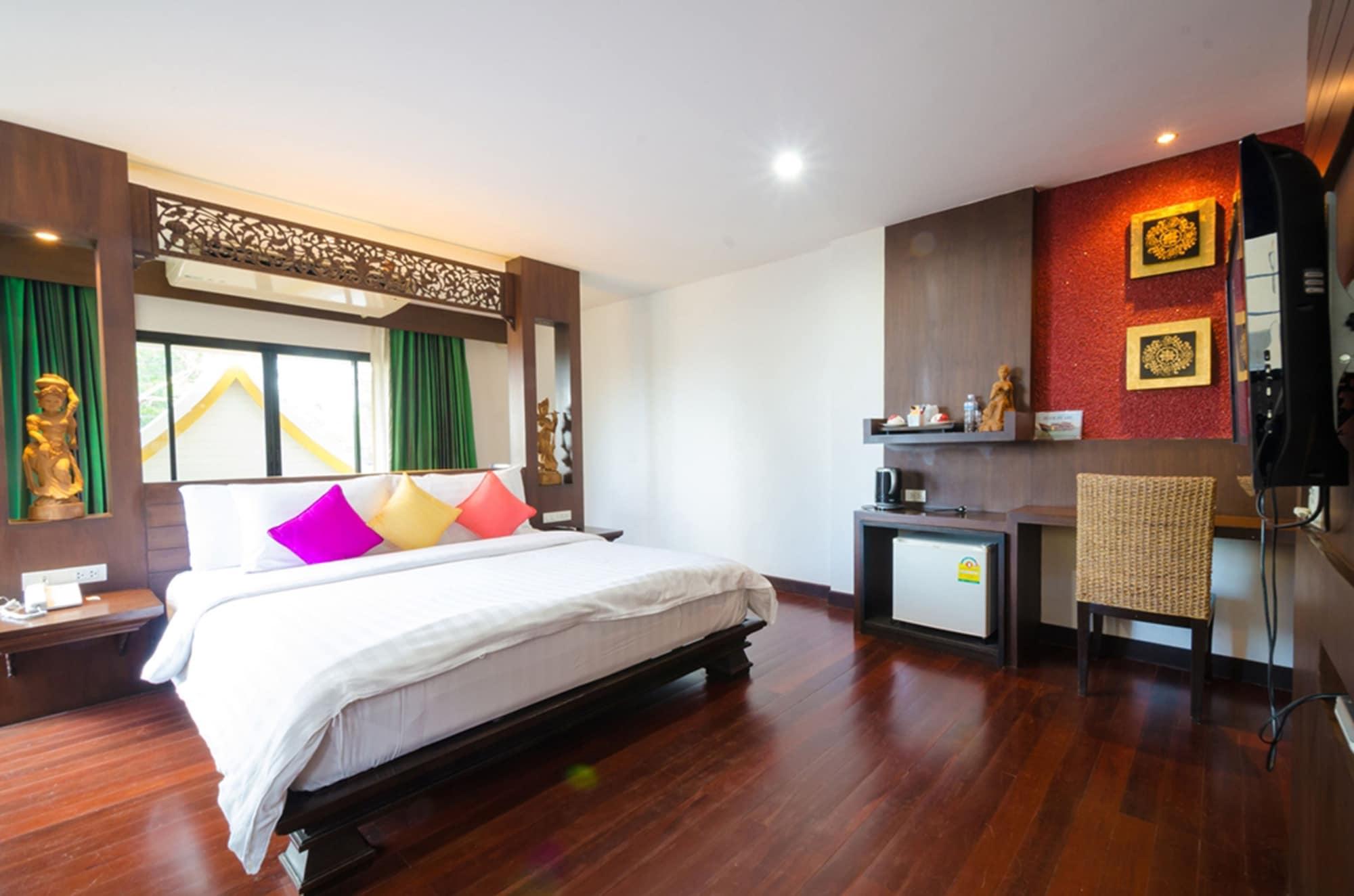 Nicha Suite Hua Hin Hotel Extérieur photo