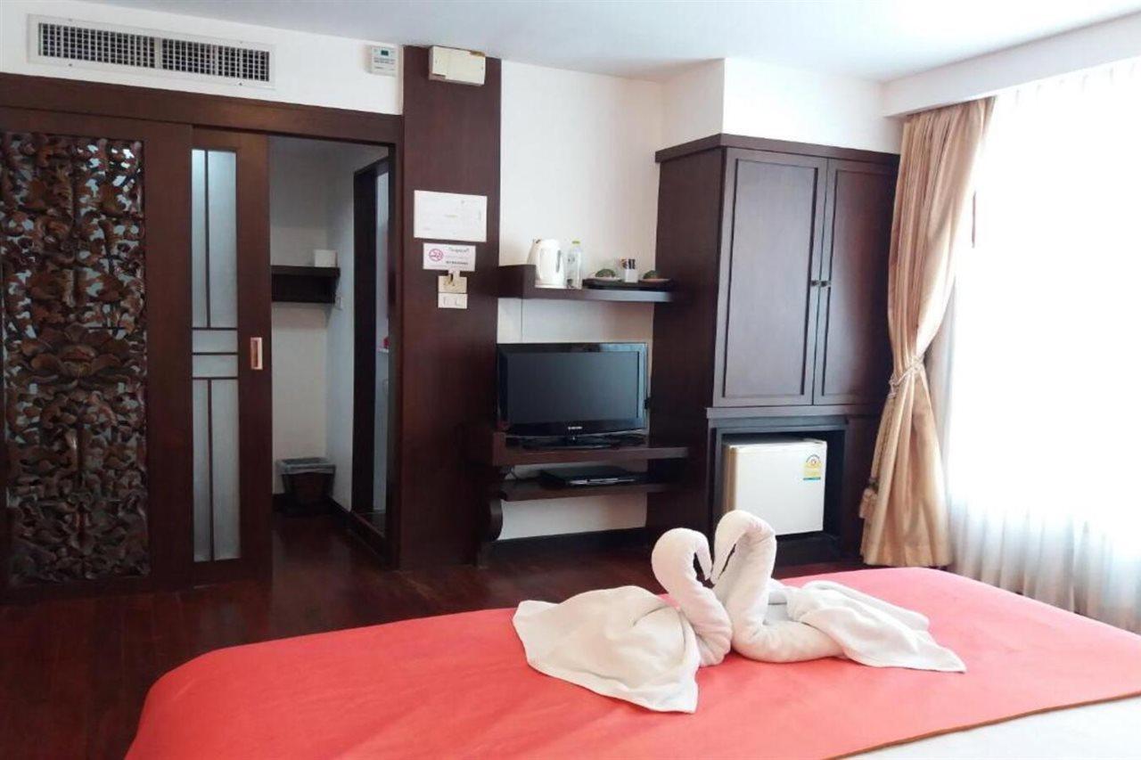 Nicha Suite Hua Hin Hotel Extérieur photo