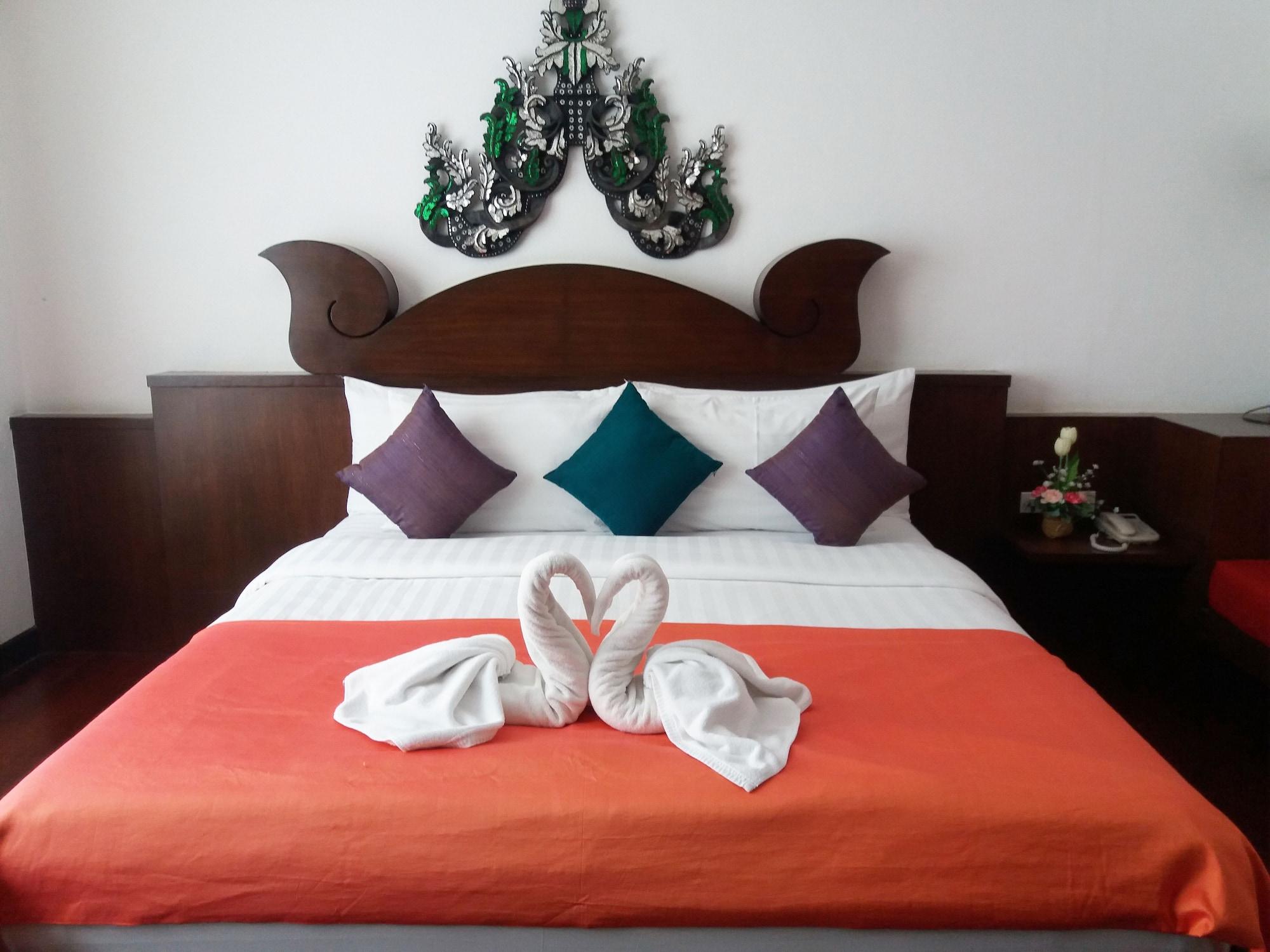Nicha Suite Hua Hin Hotel Extérieur photo