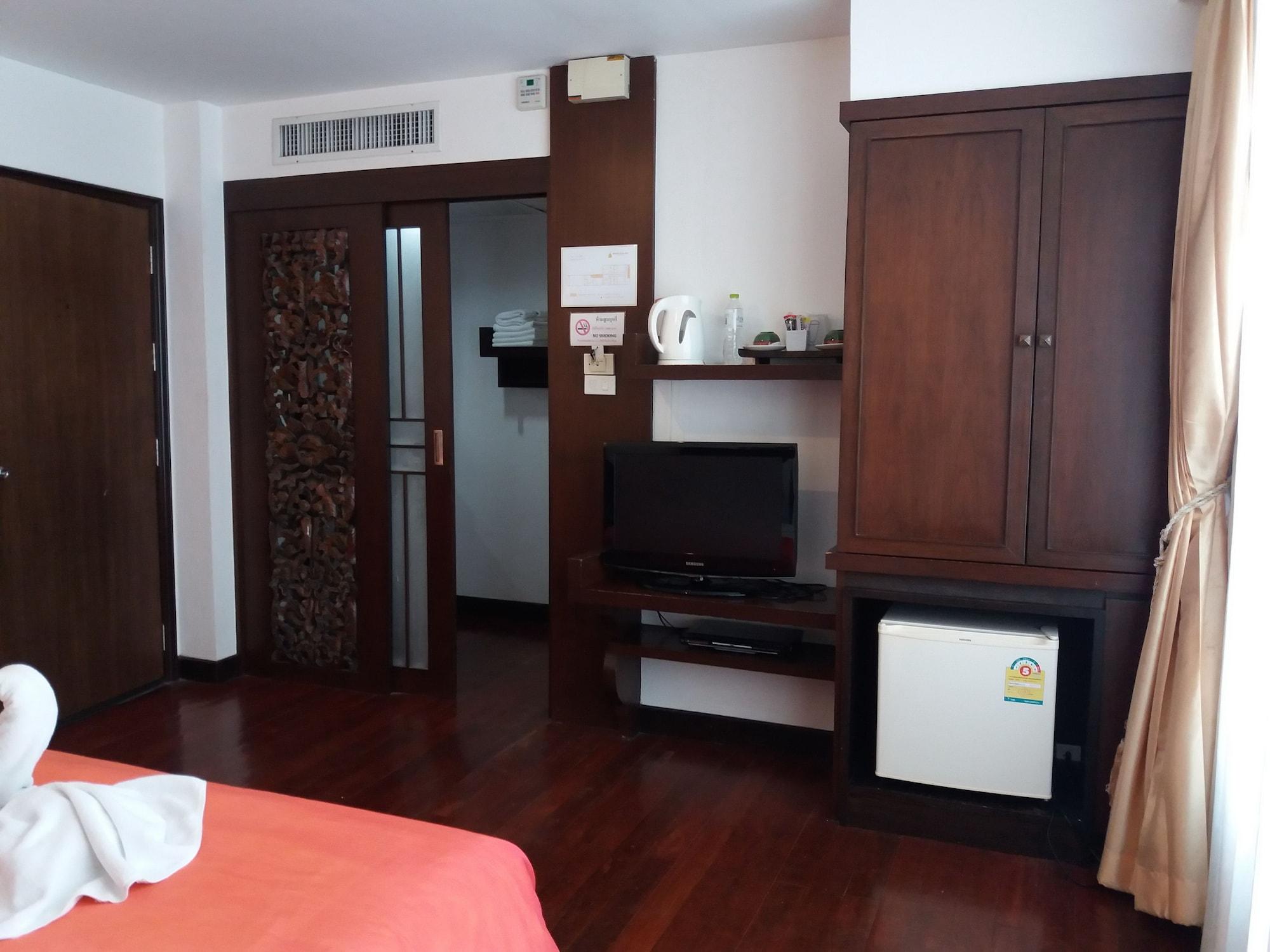 Nicha Suite Hua Hin Hotel Extérieur photo