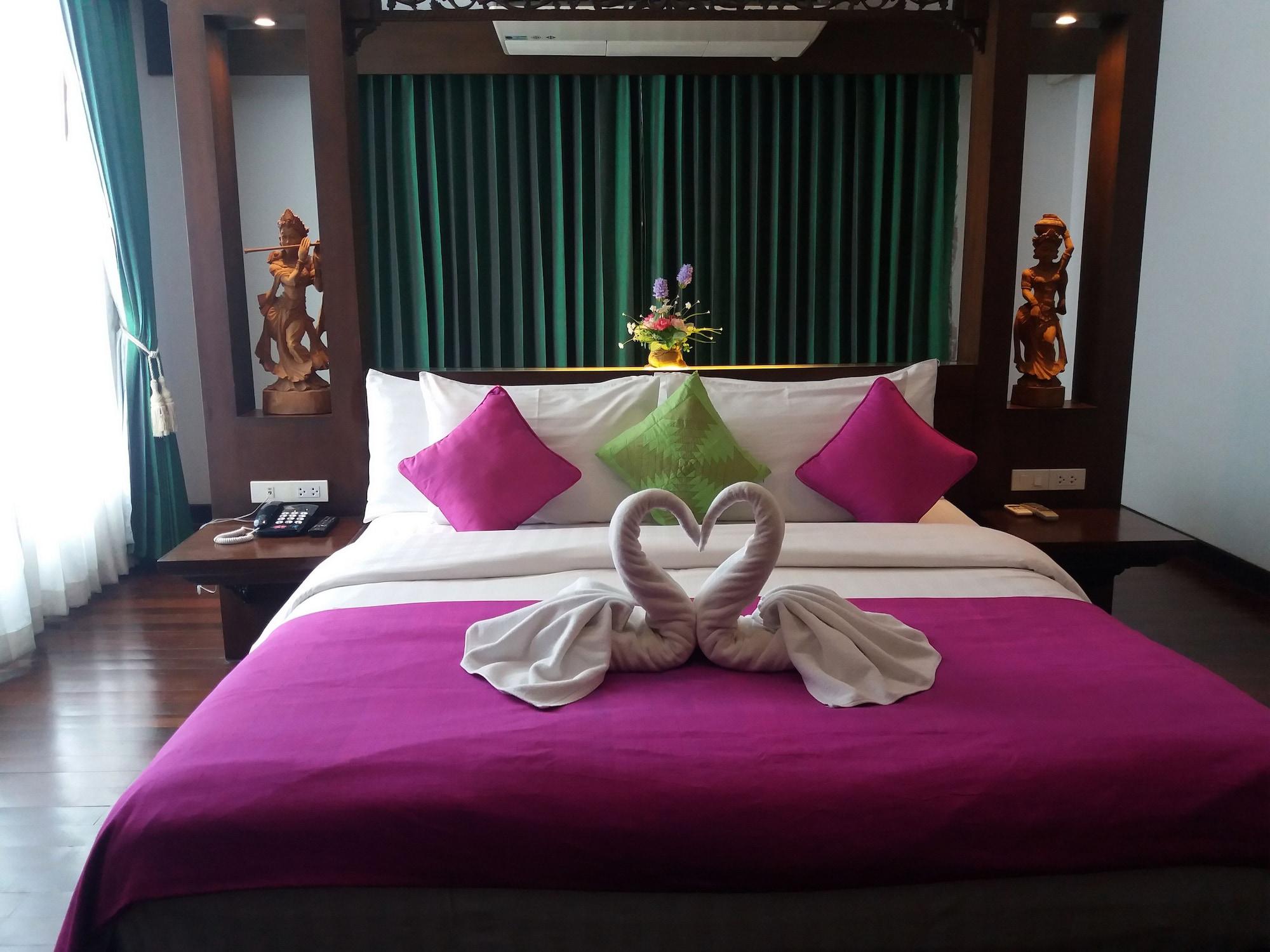 Nicha Suite Hua Hin Hotel Extérieur photo